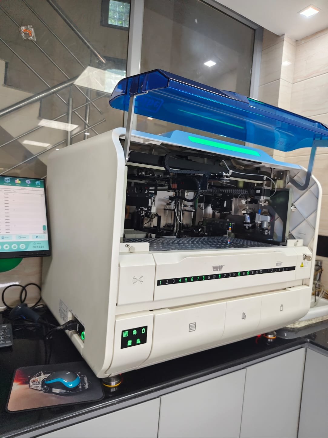 Fully Automated Clinical Chemistry Analyzer